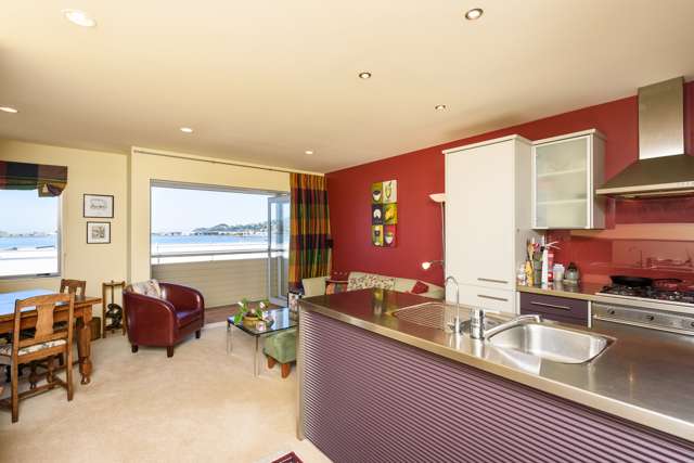 87/305 Evans Bay Parade Hataitai_2