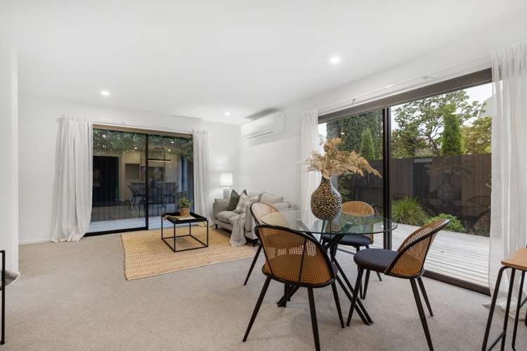 2/10 Brockworth Place Riccarton_6