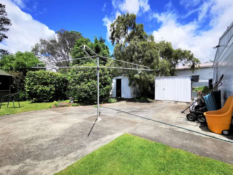 8 Madrid Street Dannevirke_24