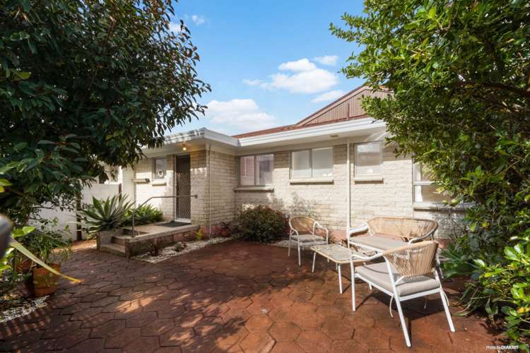18 Faith Bullock Place New Lynn_9