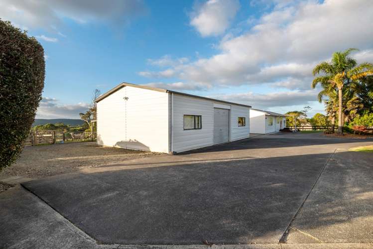 690 Ridge Road Riverhead_28