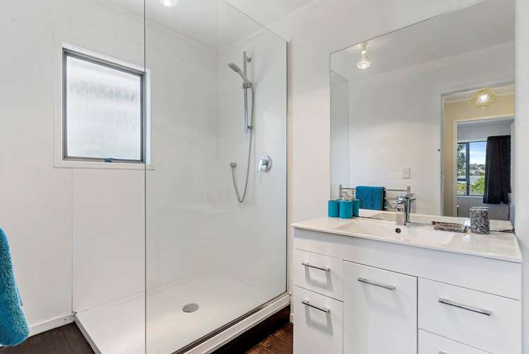 52a Albatross Road Red Beach_13