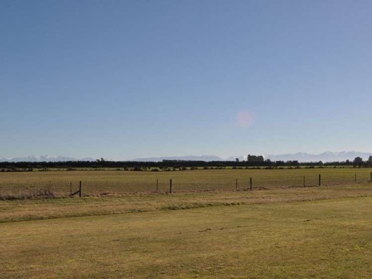 2/1830 West Coast Road Kirwee_16