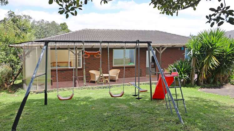 9 Leo Street Glen Eden_28