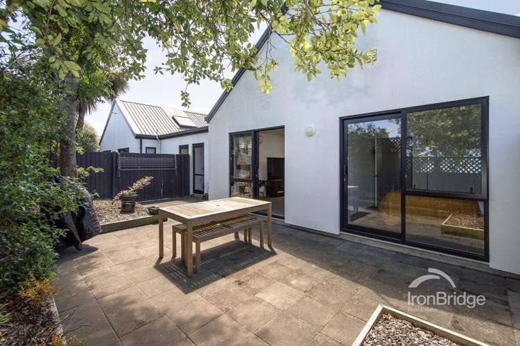 5 Allard Street Edgeware_9