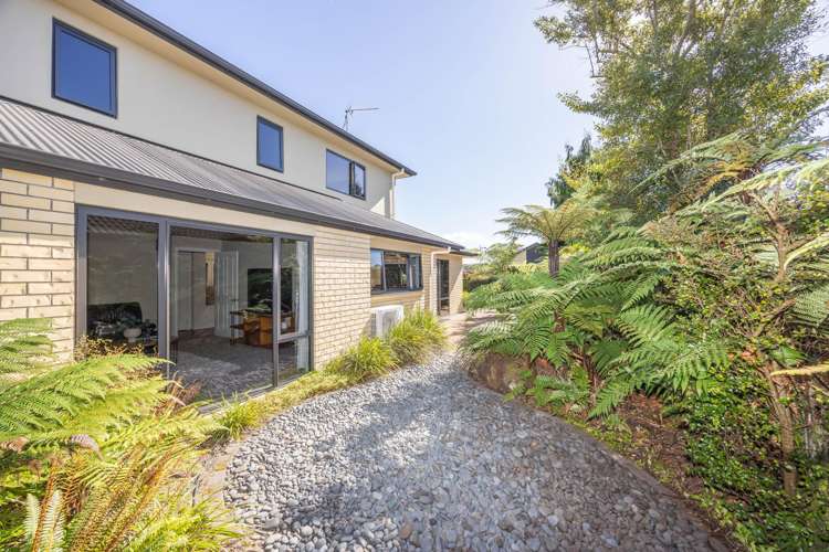 72 Barrington Drive Huntington_33