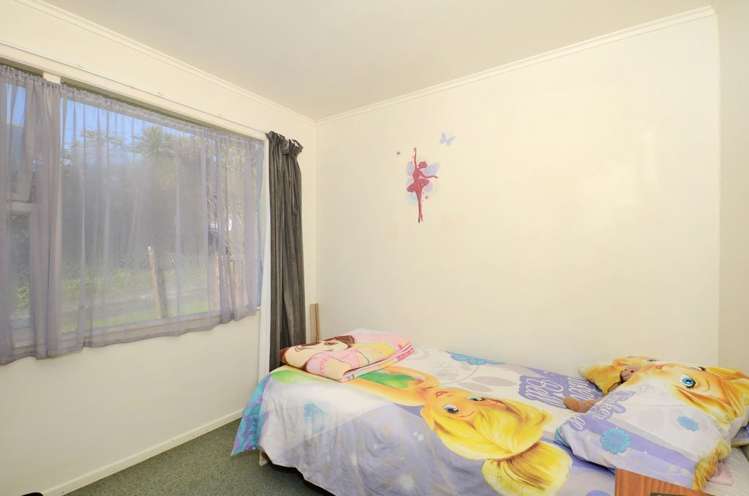 7 Clotworthy Crescent Onerahi_7