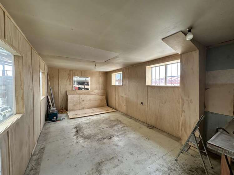 186 McLeod Road Te Atatu South_8