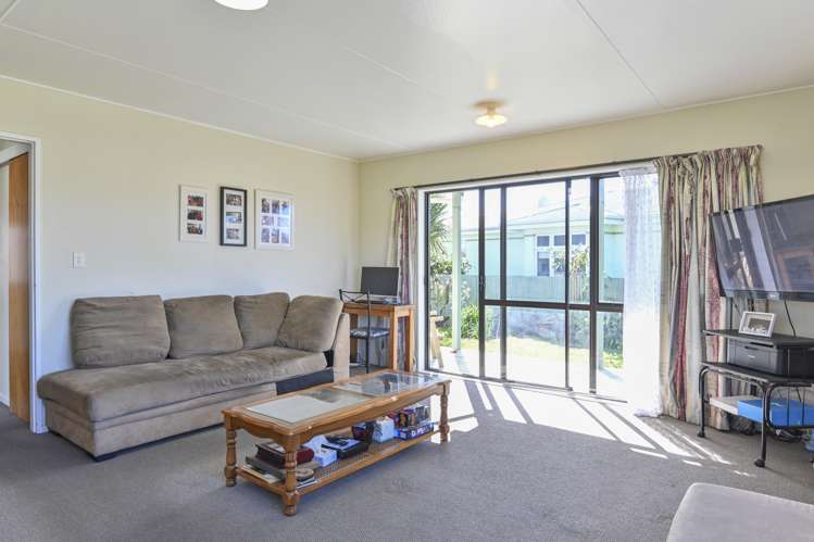 1304 Jubilee Street Mayfair_9