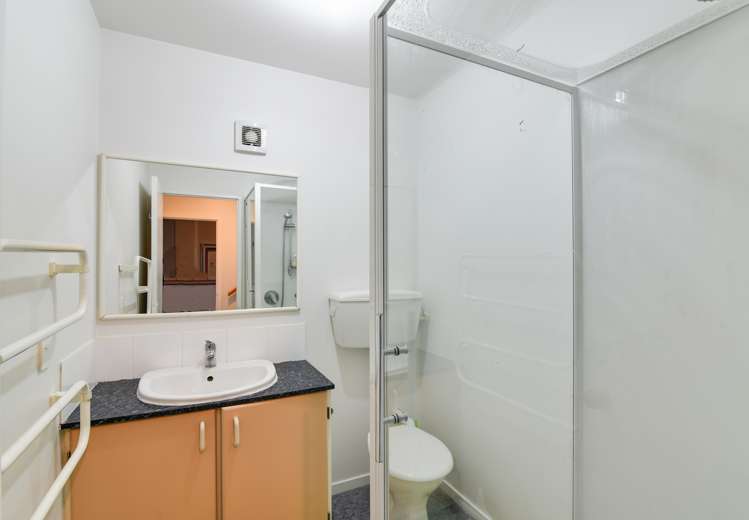 15b Wye Place Fernhill/Sunshine Bay_25