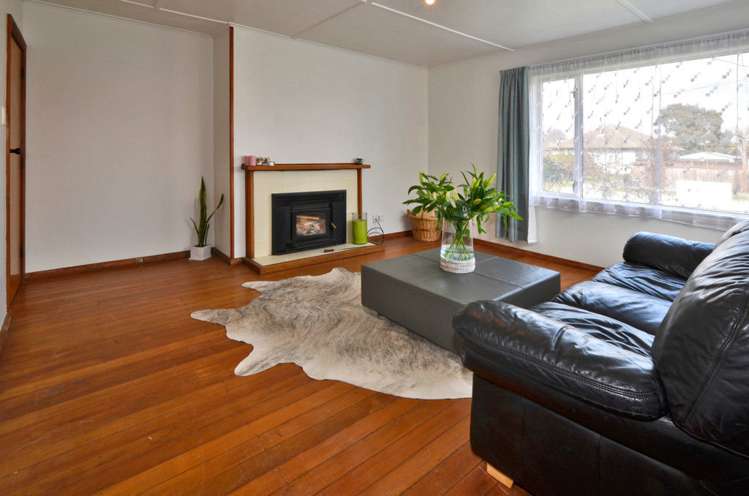 8 Avro Crescent Hornby_4