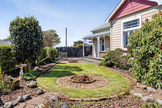 64 Camberwell Road Hawera_4