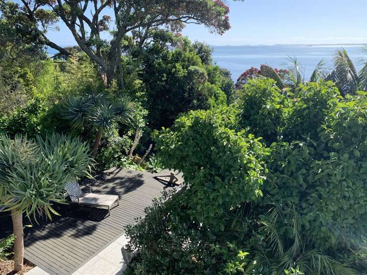 193 Beach Road Castor Bay_22