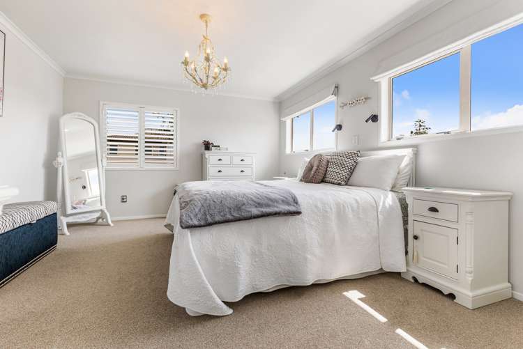 16 Driftwood Drive Red Beach_13