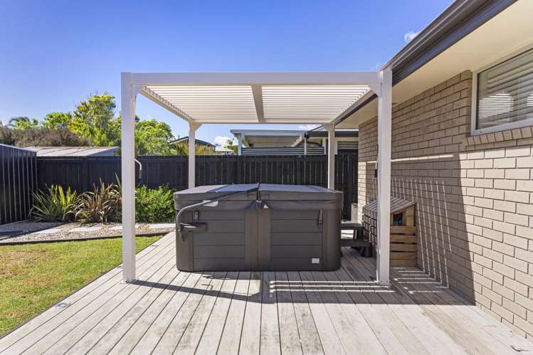 54 Seventh View Avenue Beachlands_13