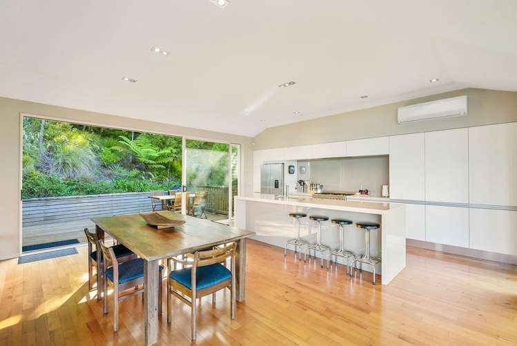 9 Herrings Cove Place Titirangi_5
