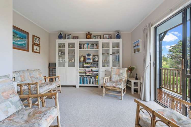 11 Ngarahana Avenue Paremoremo_7