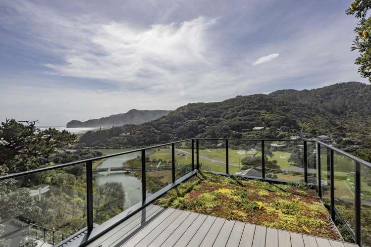 21 & 21a Beach Valley Road Piha_28