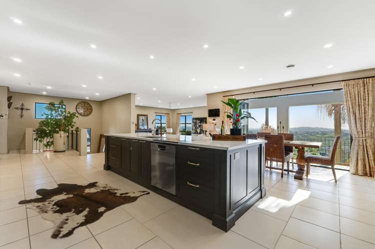 498 Redoubt Road Flat Bush_10