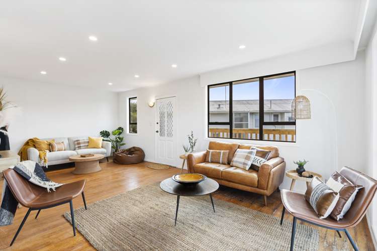 29 Crocombe Crescent Beach Haven_7