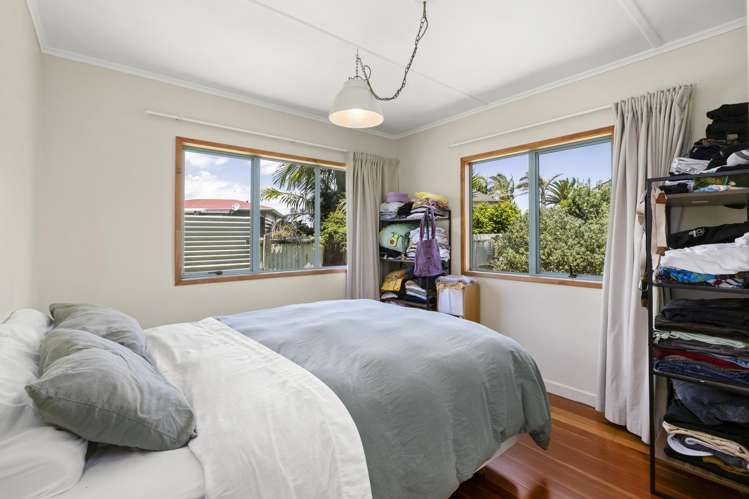 10a Marine Parade Raglan_29