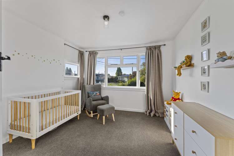 70 Neill Street Hornby_11