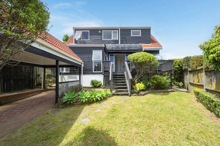 6/110 Norman Lesser Drive St Johns_24