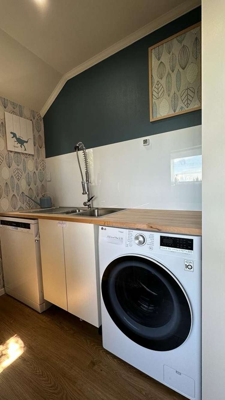  2/413 Suffolk Road Stoke_18