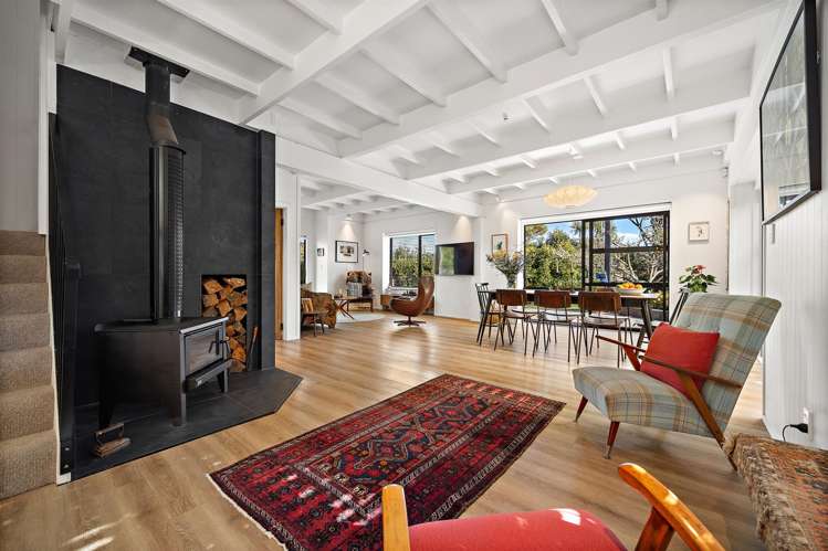 3 Muriwai Road Waimauku_16