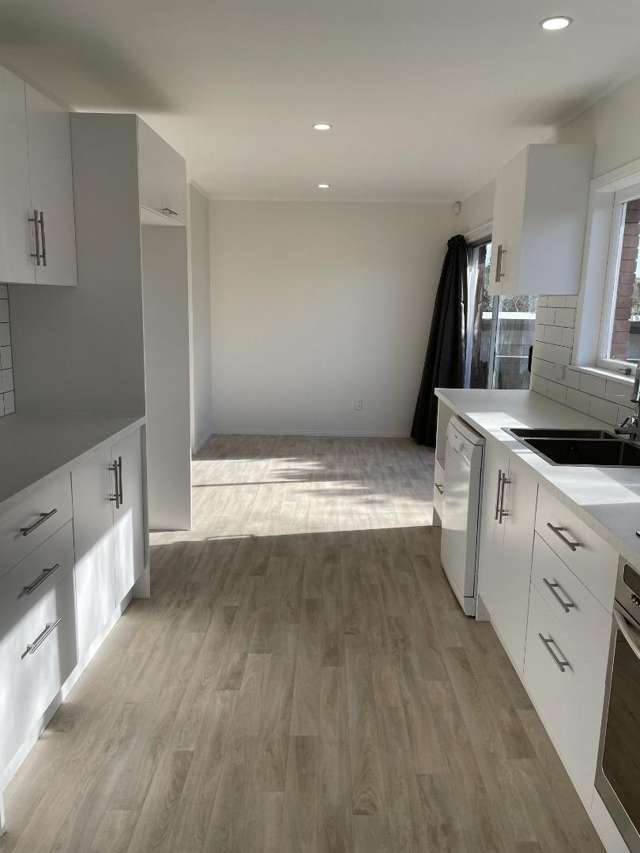 56 Beechdale Crescent 2671_2