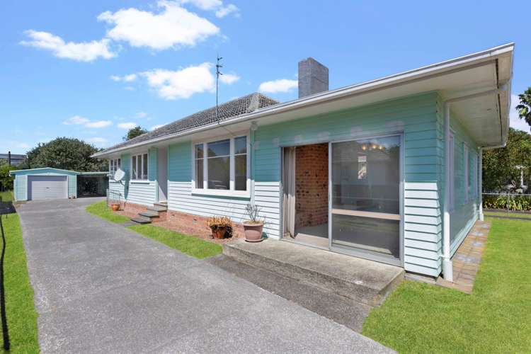 7 London Street Te Atatu Peninsula_13