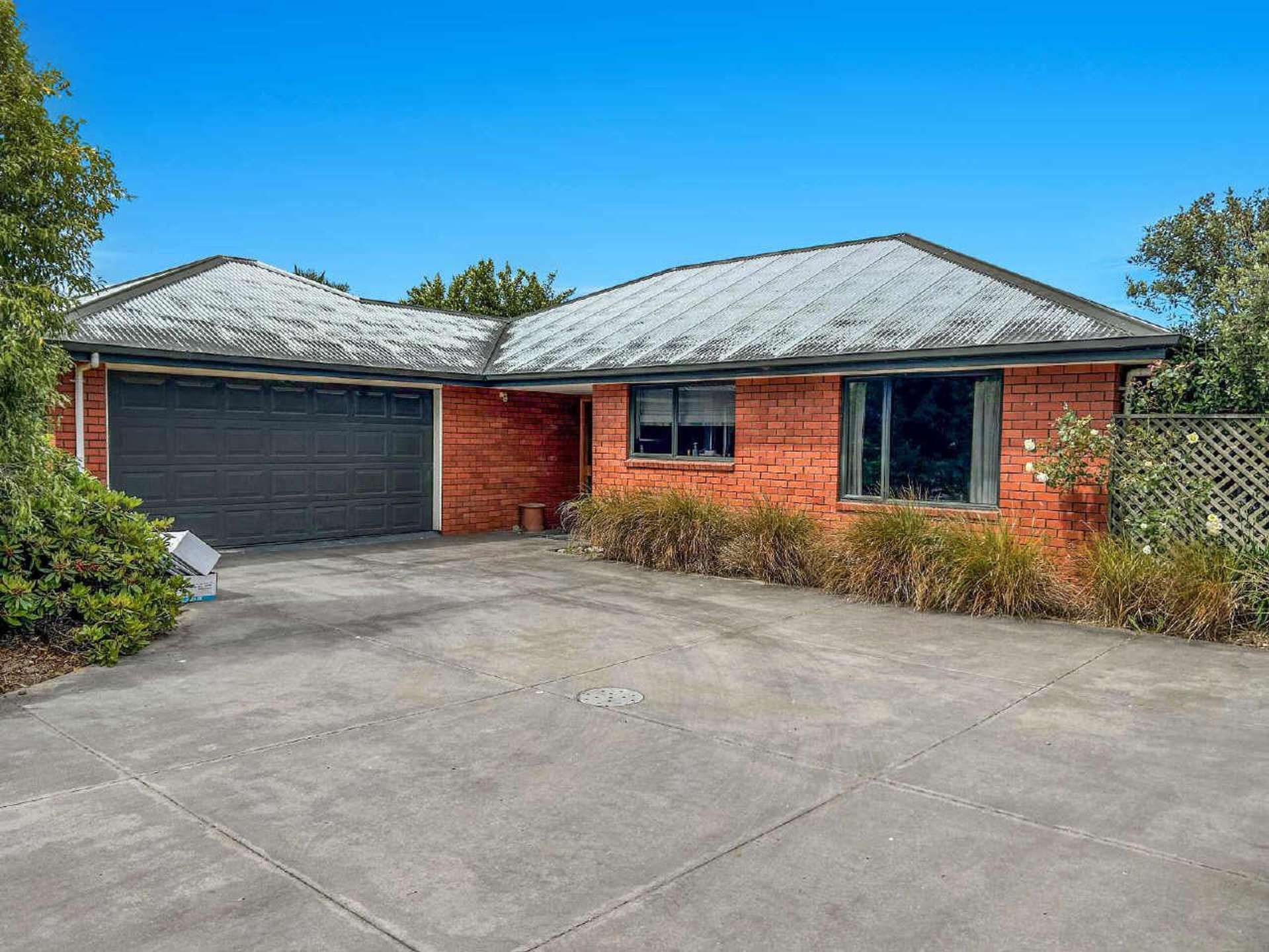 15 Devon Crescent Darfield_0