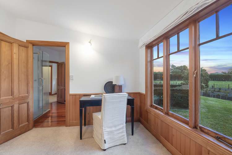 55 Barrett Road Riverhead_16