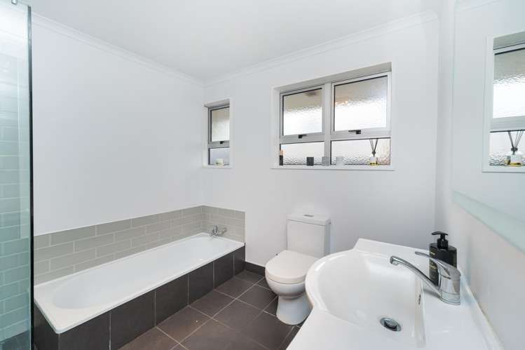 25 Terry Crescent Milson_13