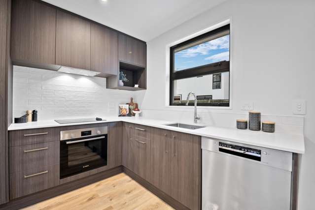 5/66 Burke Street Addington_4