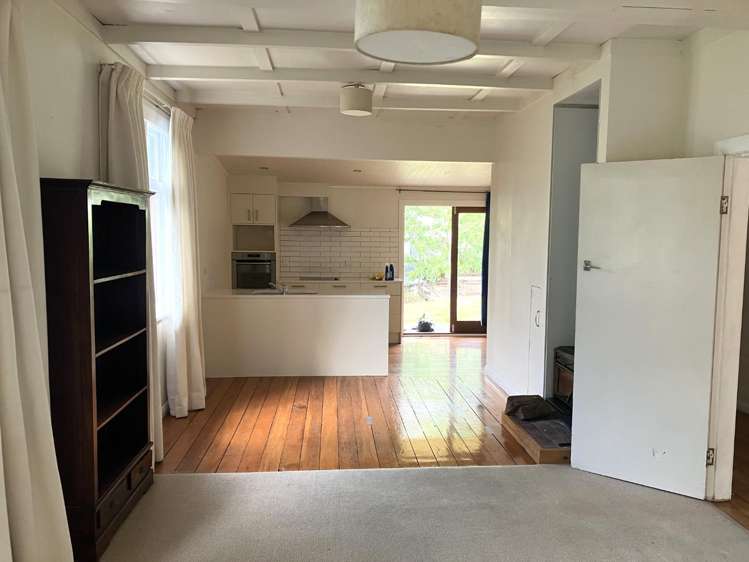37 Seymour Avenue 10818_1