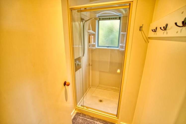 6 Ross Place Te Miko_24