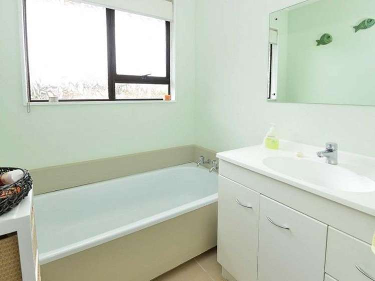 20f Homestead Road Manly_5