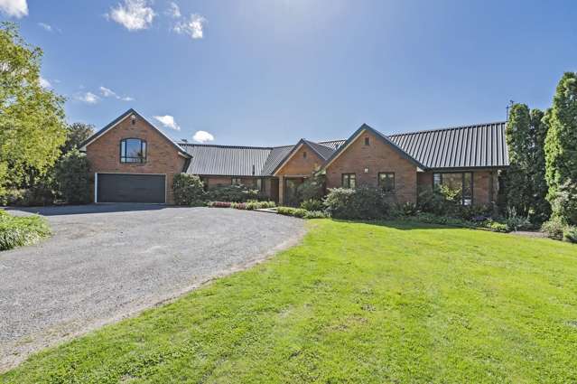 Stylish 33.86ha Lifestyle Property in Leeston