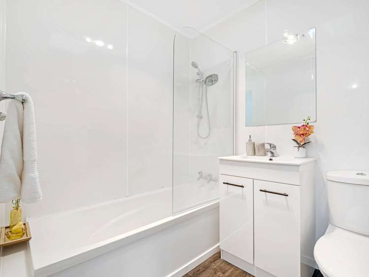 15 May Road Mangakakahi_8