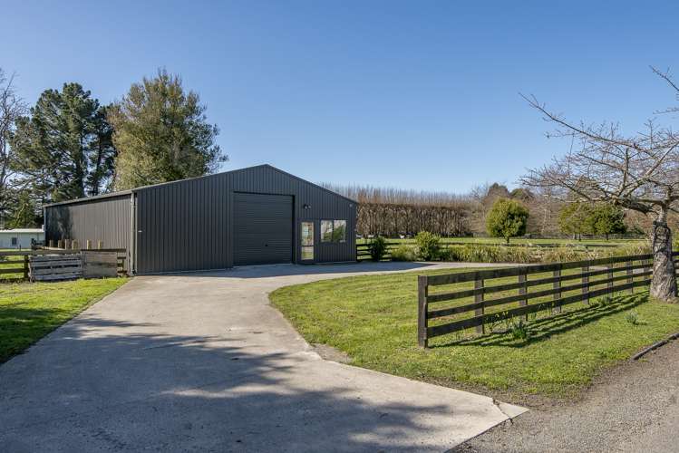 569 Johns Road Harewood_25