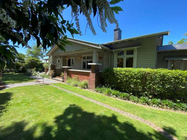 Prime Location - Serious Seller, Act Now!