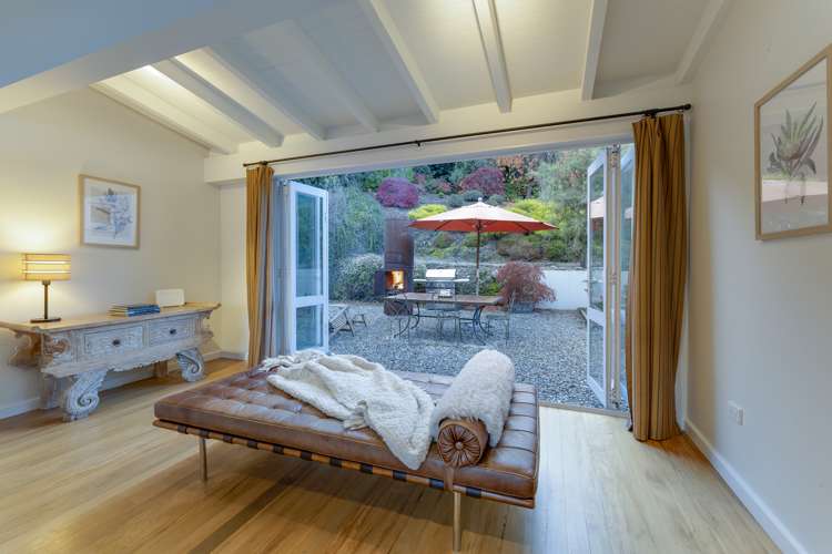 6 Matau Place Fernhill/Sunshine Bay_17