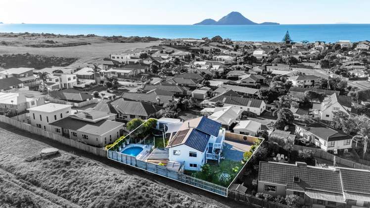 66 Fishermans Drive Coastlands_21