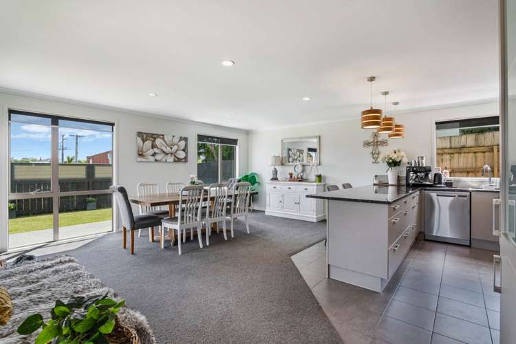 24 Bay Street Red Beach_9