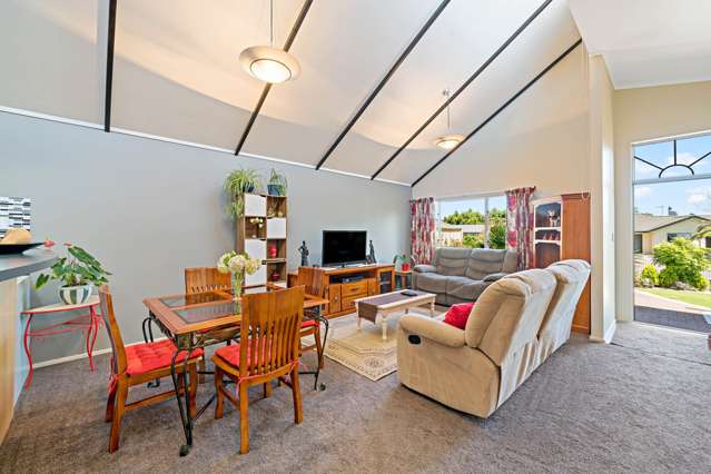 5 Woodbank Drive Glen Eden_4