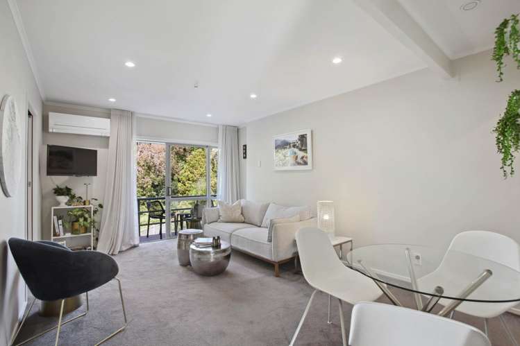 5/17 Cathedral Place_0