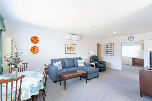 8/17 John Street Trentham_3