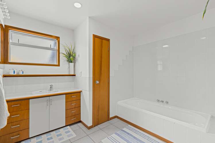 7 Kowhai Road Mairangi Bay_16