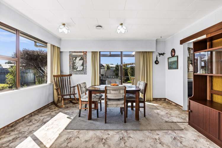 172 Flaxmere Avenue Flaxmere_13